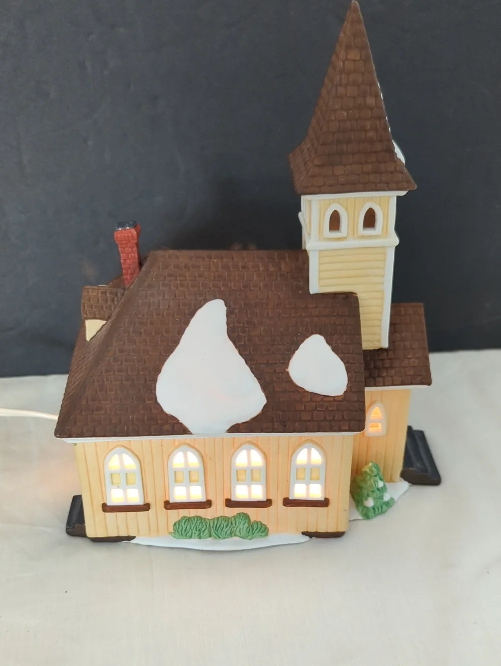 Dept. 56. 1990 New England Village Series.  Sleepy Hollow Church